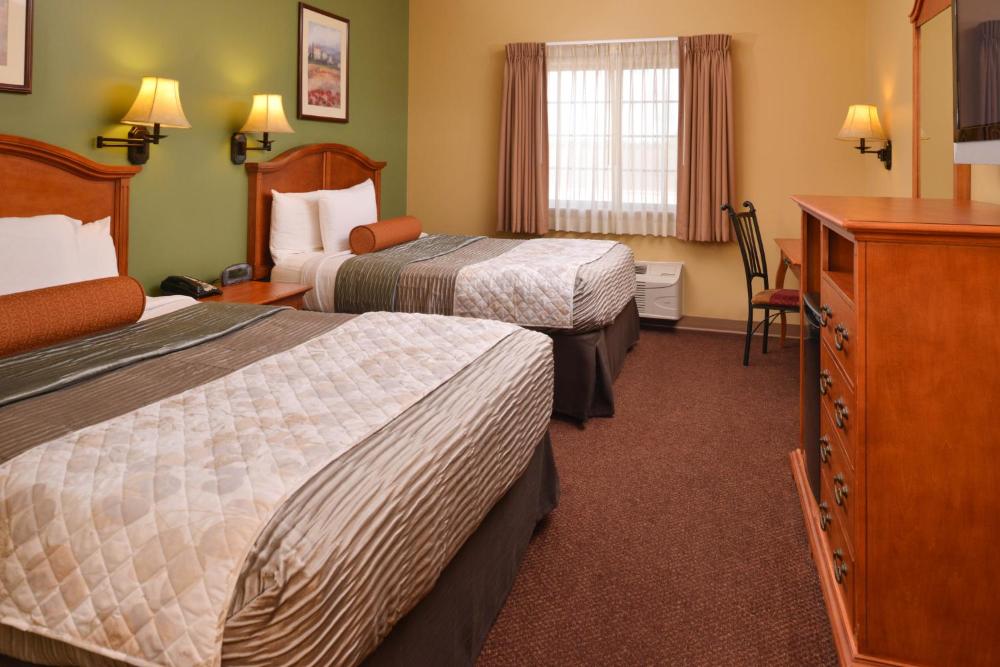 Queen Room with Two Queen Beds interior